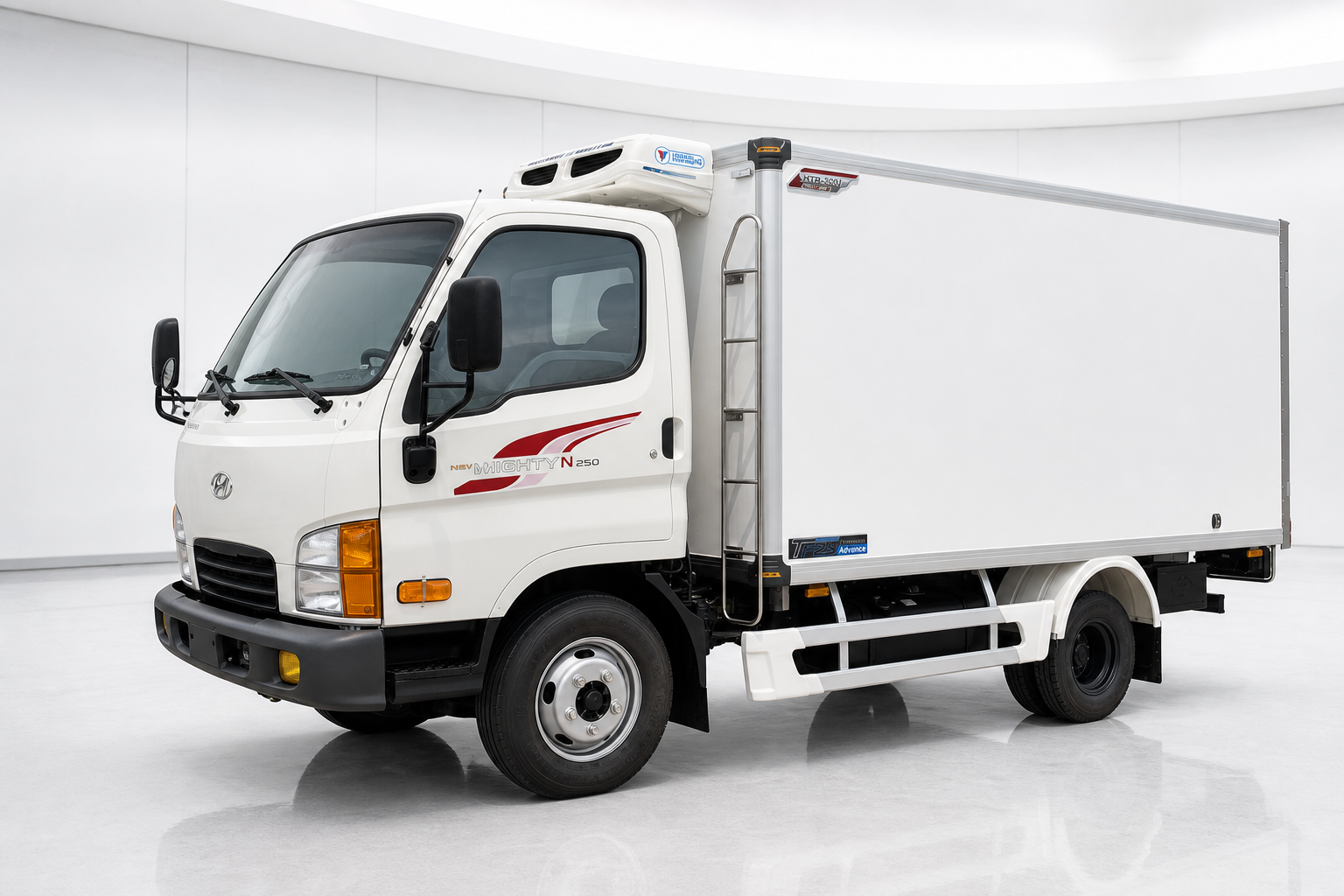 Xe Tải Hyundai N250 Thùng Đông Lạnh 2.5 Tấn
