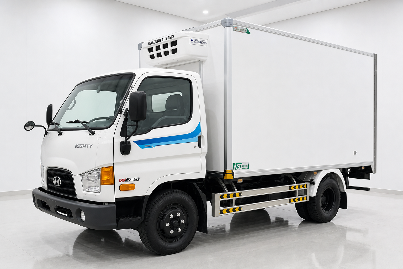 Xe Tải Hyundai W750 Thùng Đông Lạnh 3.5 Tấn